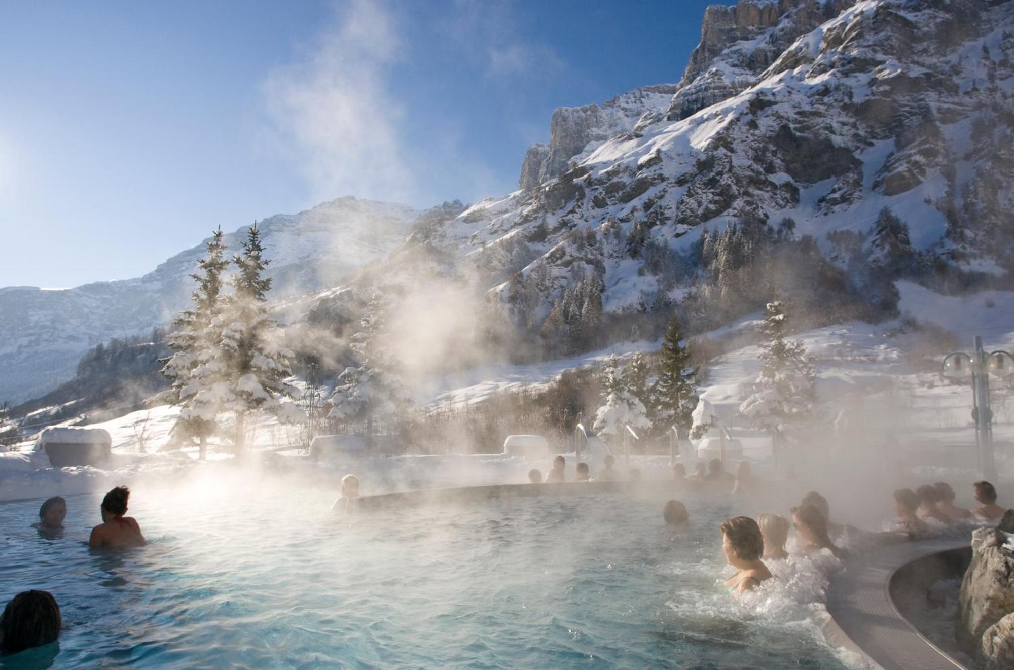 Hotel Alpenblick-Leukerbad-Therme Exteriör bild