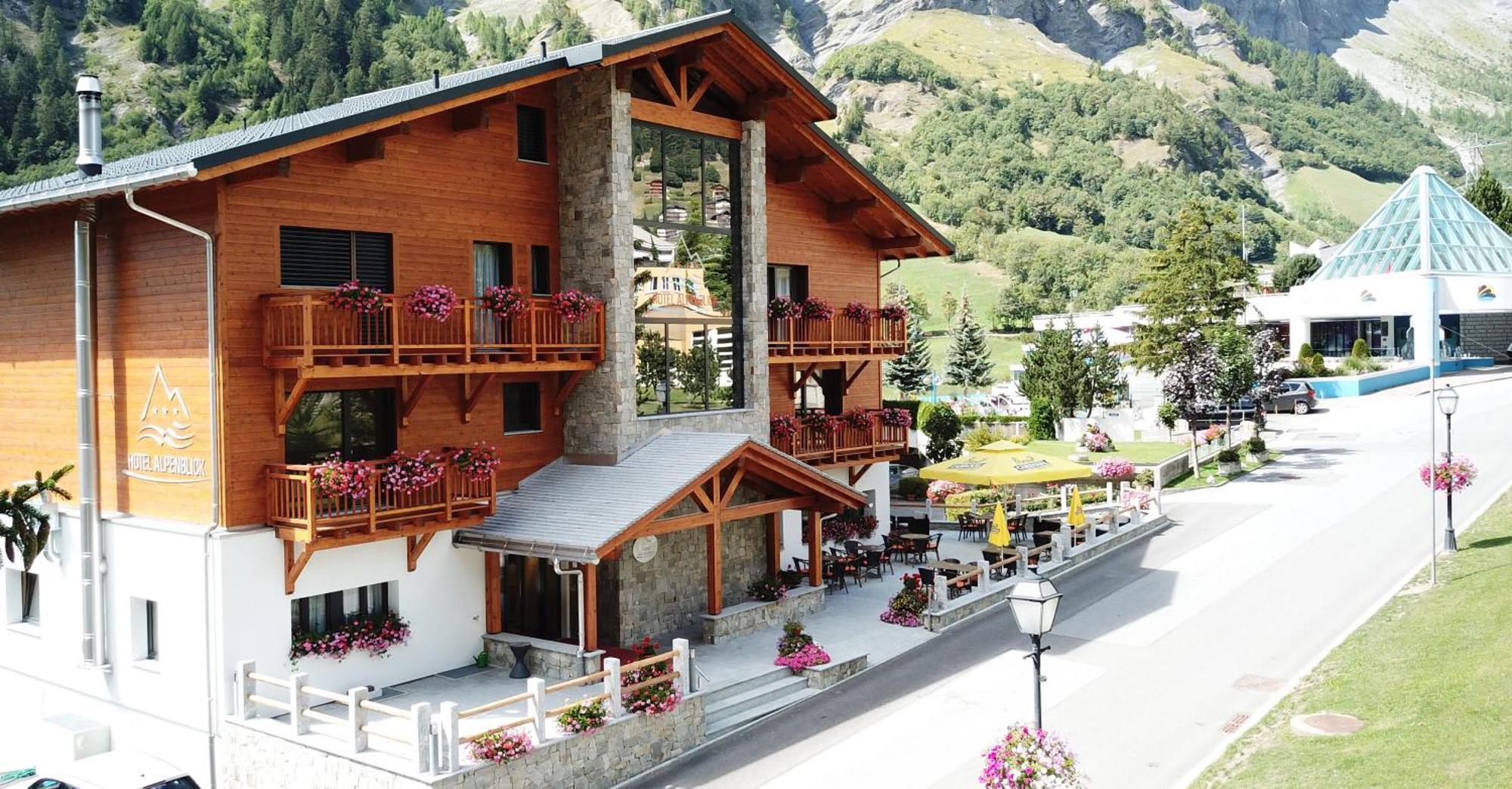 Hotel Alpenblick-Leukerbad-Therme Exteriör bild