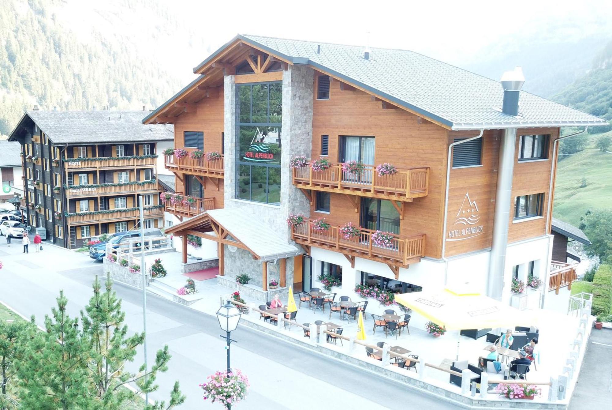 Hotel Alpenblick-Leukerbad-Therme Exteriör bild