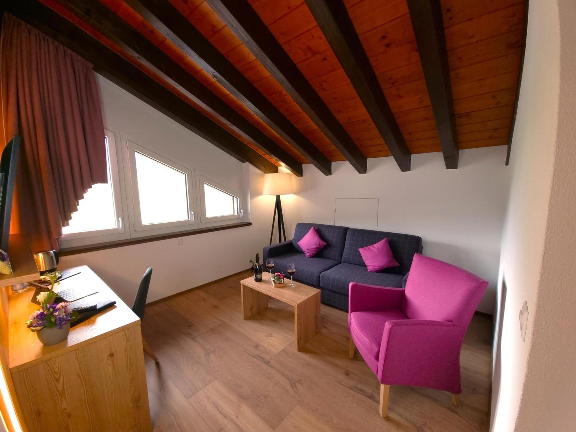 Hotel Alpenblick-Leukerbad-Therme Rum bild