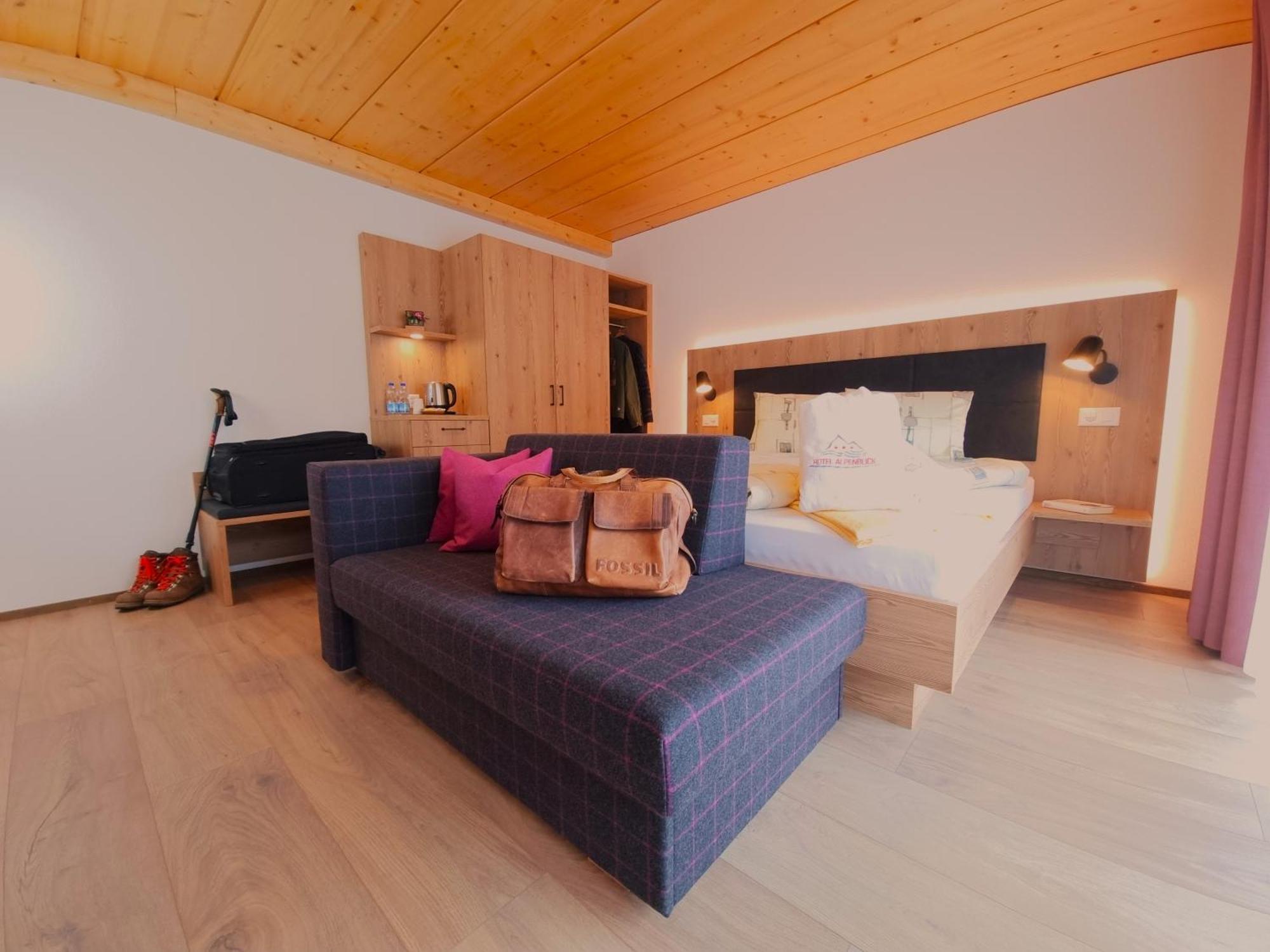 Hotel Alpenblick-Leukerbad-Therme Rum bild