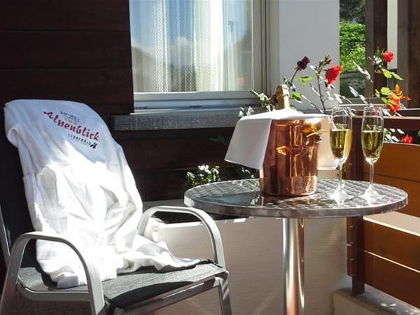 Hotel Alpenblick-Leukerbad-Therme Exteriör bild